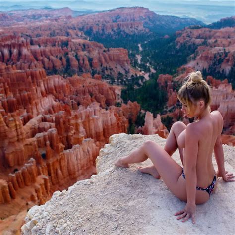 sara jean underwood posing naked at national parks pichunter