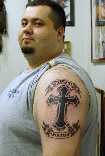 Cross Tattoos Pictures ~ Info