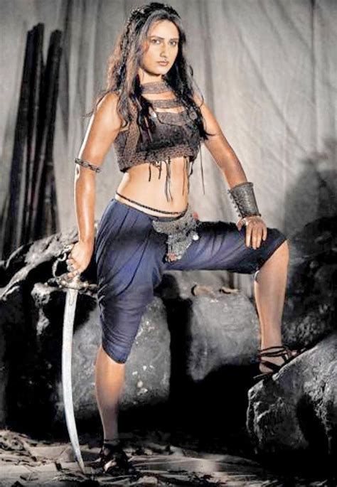 bollywood actress fatima sana shaikh hot pictures