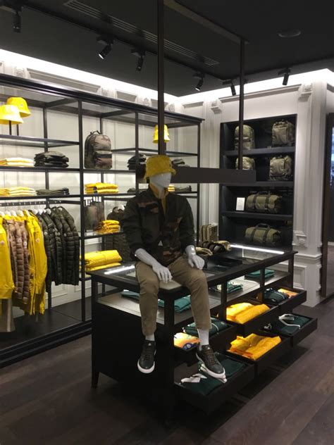 moncler stadsweide  roermond  td  urspace retail profile