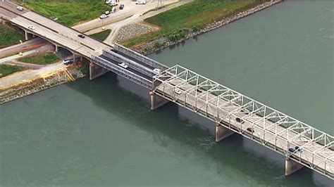 skagit river bridge reopens    weeks  collapse komo