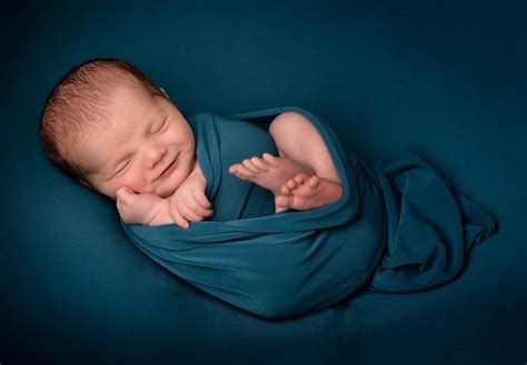 cutest newborn photo ideas