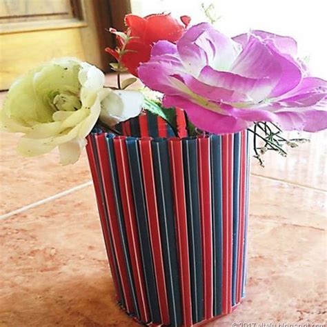 eltelu contoh  membuat benda kerajinan vas bunga  bahan limbah