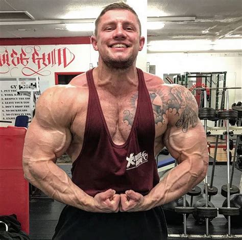 Skinny Banker Turns Into Ripped Bodybuilder Others