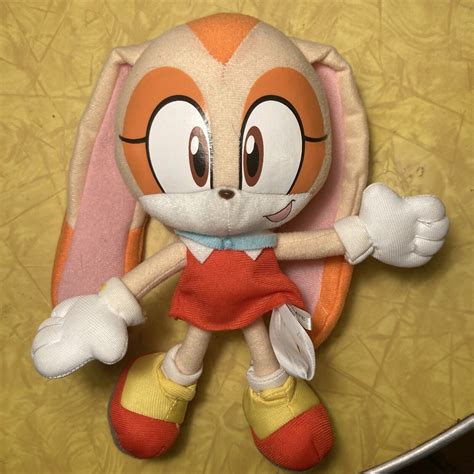 mavin ge animation genuine  sonic  hedgehog cream  rabbit stuffed plush