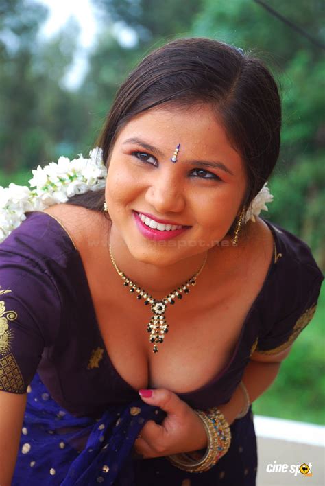 indian actress hot pics indian actress hot videos watch telugu online movie bollywood actress