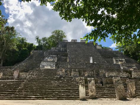 calakmul mexico eeuwenoude historie en brulapen middenin de jungle