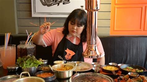 South Korea Is Cracking Down On Viral Mukbang Trend Over Obesity Fears