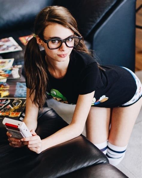 nerd girl tumblr gallery