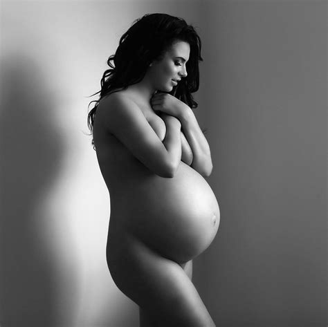 beautiful pregnant woman ndhanks