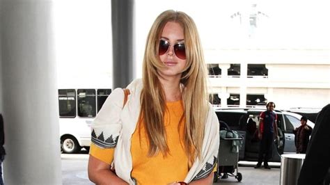Lana Del Rey Is Blonde Now Just In Time For Summer