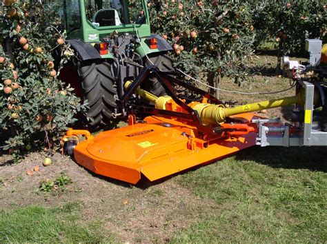 Orchard Mower With Side Discharge Series Rn Perfect Van Wamel