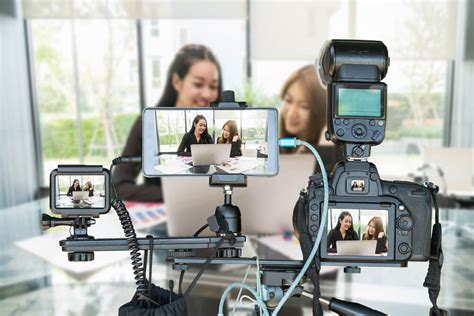 difference  webcasting    tips  tutorials