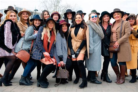 amazing ladies day pictures  cheltenham festival