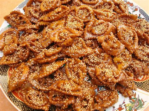 moroccan chebakia recipe sesame  honey cookies