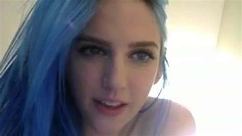 Bouncy Blue Haired Girl Shakes Tits On Webcam S333 Tk