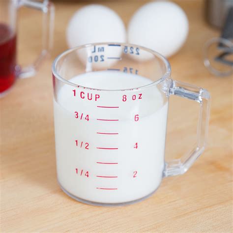 cambro mccw camwear  cup clear measuring cup