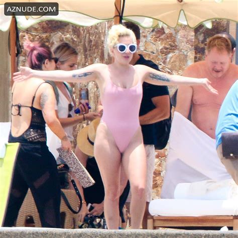 Lady Gaga Sexy Showed Her Sexy Body In A Pink Swimsuit At Pedregal