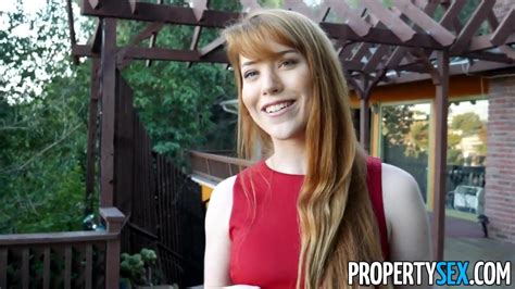 Extremely Hot Real Estate Agent Cheers Up Client Real Estate Spots