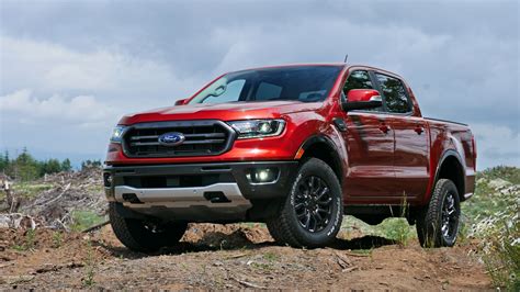 ford ranger lariat supercrew review interior space ride sync infotainment autoblog