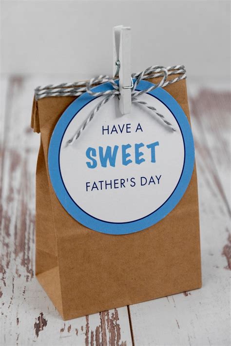 sweet fathers day  printable gift tags faking  fabulous
