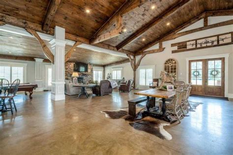 surprisingly cheap luxurious barndo  huge  sq ft garage  hq