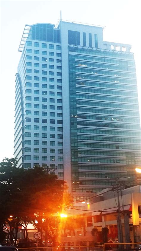 gateway tower araneta center cubao maxsteel
