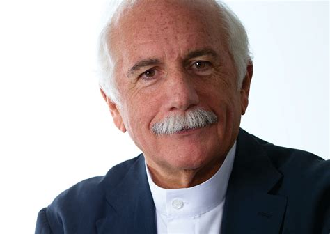moshe safdie wins   aia gold medal