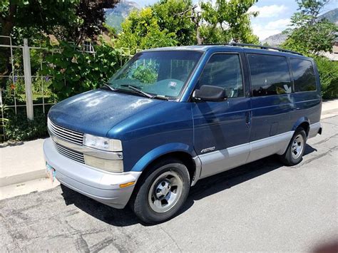 chevrolet astro van  sale   cars