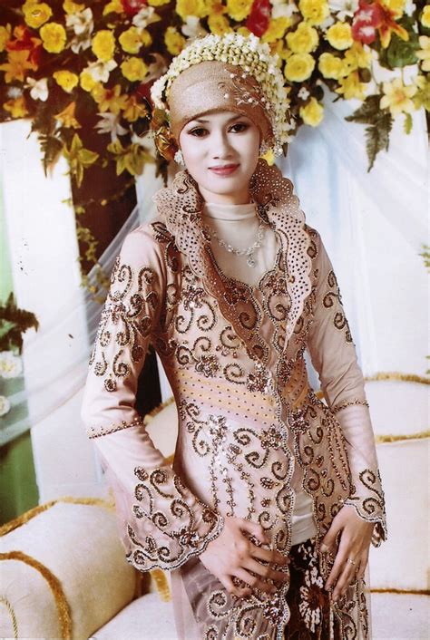 gaun pengantin muslim modern model terbaru