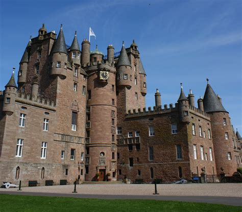 scotland  scotland photographs glamis castle  april