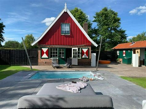 vakantiehuis met prive zwembad nederland onthaasten  de achterhoek