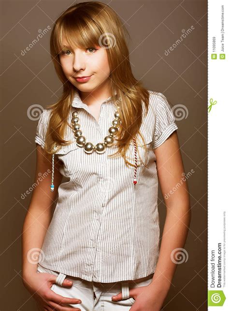innocent teen girl royalty free stock images image 11095869
