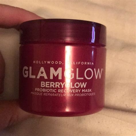 glamglow skincare glam glow berry glowshipping  poshmark