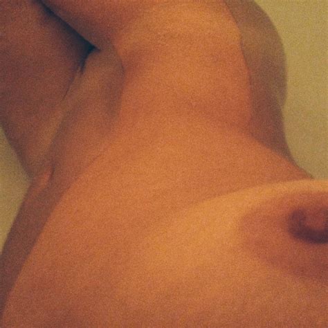 Yvonne Strahovski Nude Leaked Pics [ 48 New Pics ]