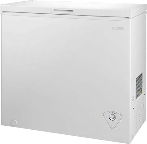insignia™ 7 0 cu ft chest freezer white ns cz70wh6 best buy