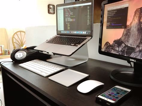 mac setup  dual screen desk   software engineer