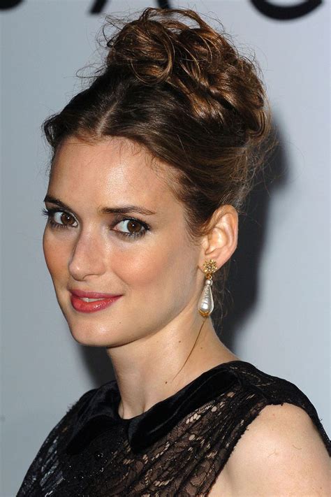 Winona Ryder Best Hair And Makeup Looks Winona Ryder Old