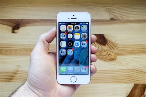 iphone se review  month  imore