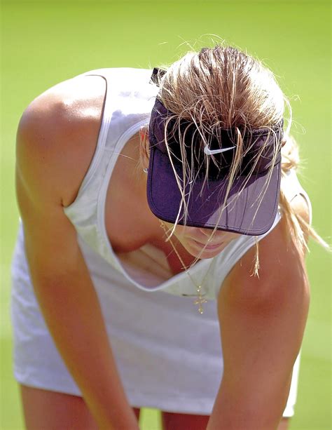 tennisstar maria sharapova nip slip 2 pics