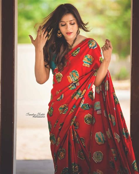 Rashmi Gautam Latest Saree Photoshoot Latest Movie Updates Movie