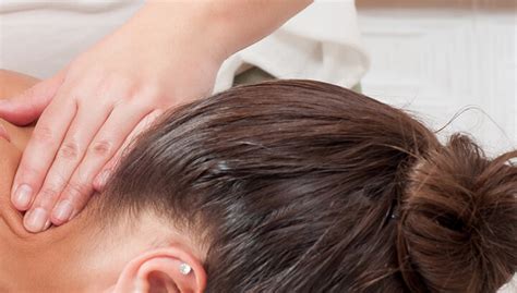 9 surprising ways to treat female hair loss naturally