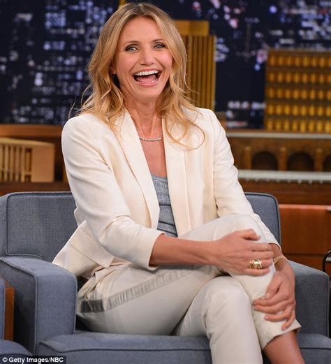 Cameron Diaz Promotes New Movie Sex Tape On Jimmy Fallon Daily Mail
