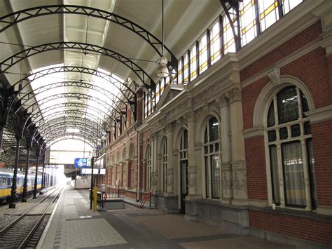 den haag hollands spoor netherlands travel  hague   die railway underground