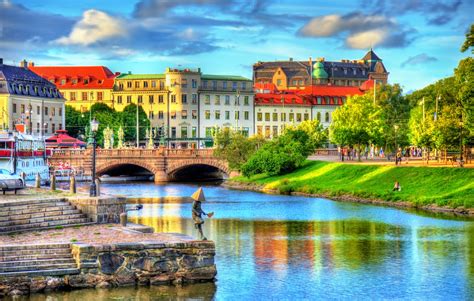 discover  charms  gothenburg   swedish vacation goway