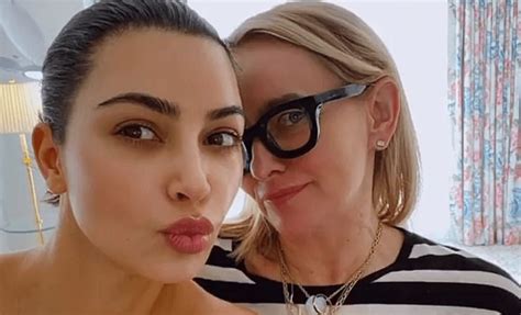 Kim Kardashian S Makeup Free Selfies Post Facial Joanna Czech