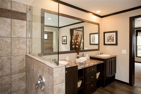 patriot clayton homes master bath double vanity im good   layout