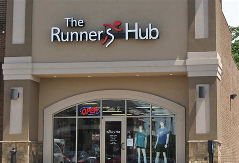 runners hub    newest fleet feet sports franchise clarksvillenowcom