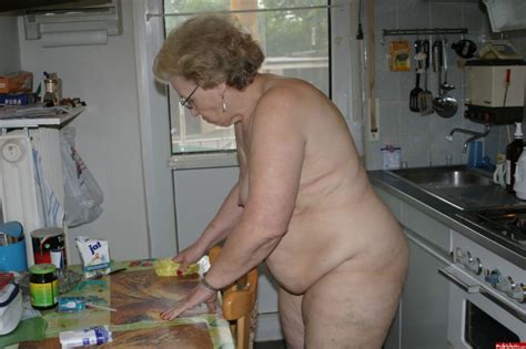 naked granny doing housework mature porn pics