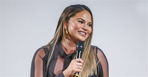 Chrissy Teigen’s “mom Bod” Video Is So Relatable Even If You’re Not A Mom